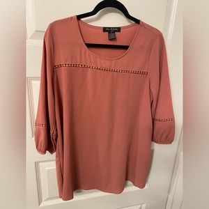 Elie McCarthy pink blouse. Size 1x.